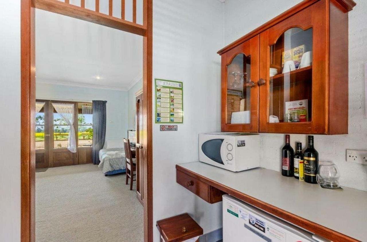The Vineyard Motel Cowra Exterior foto